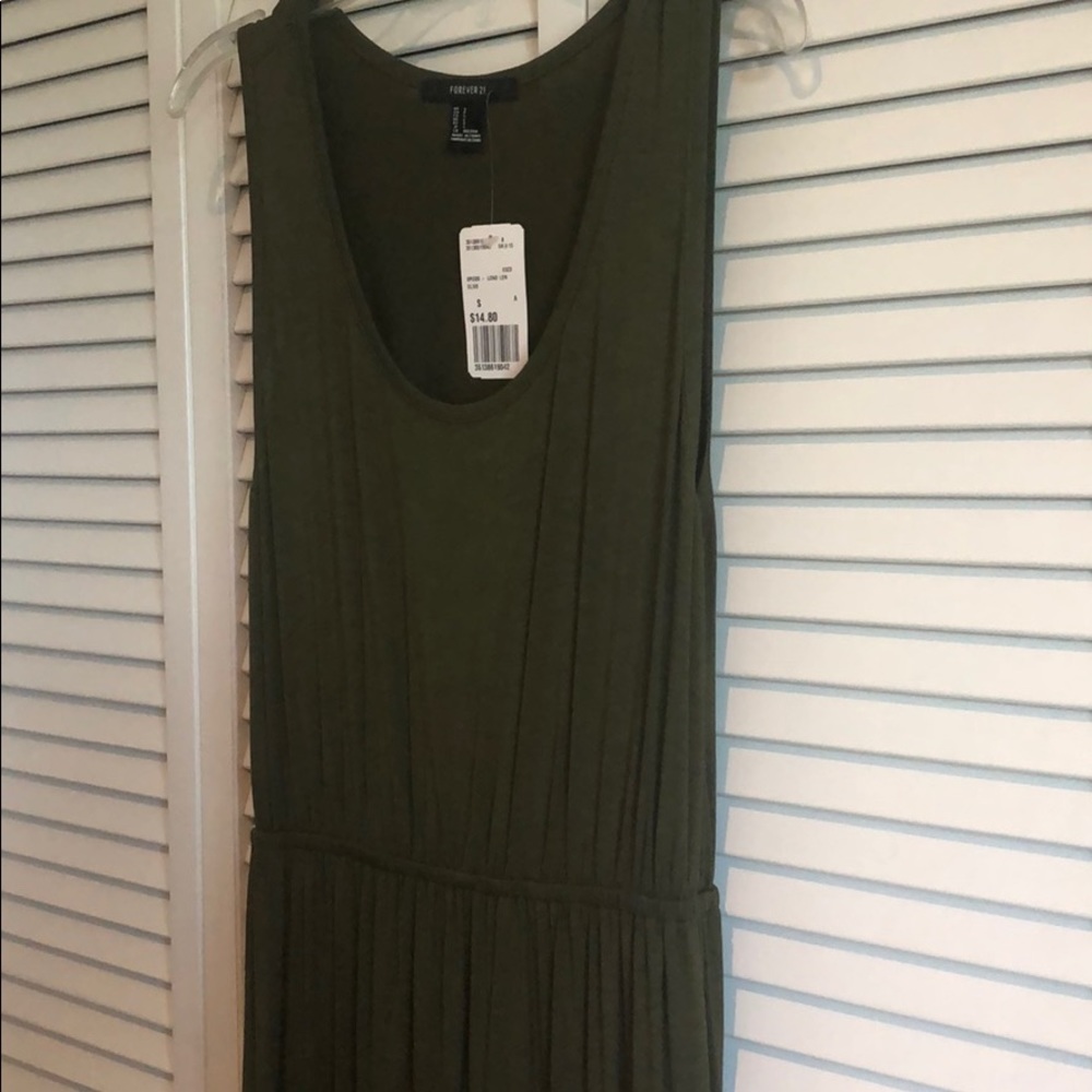 NWT Olive Green Sleeveless Maxi Dress - Picture 2 of 6